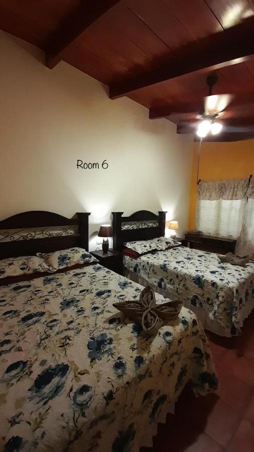 Отель La Casita De Angie Антигуа-Гватемала Экстерьер фото